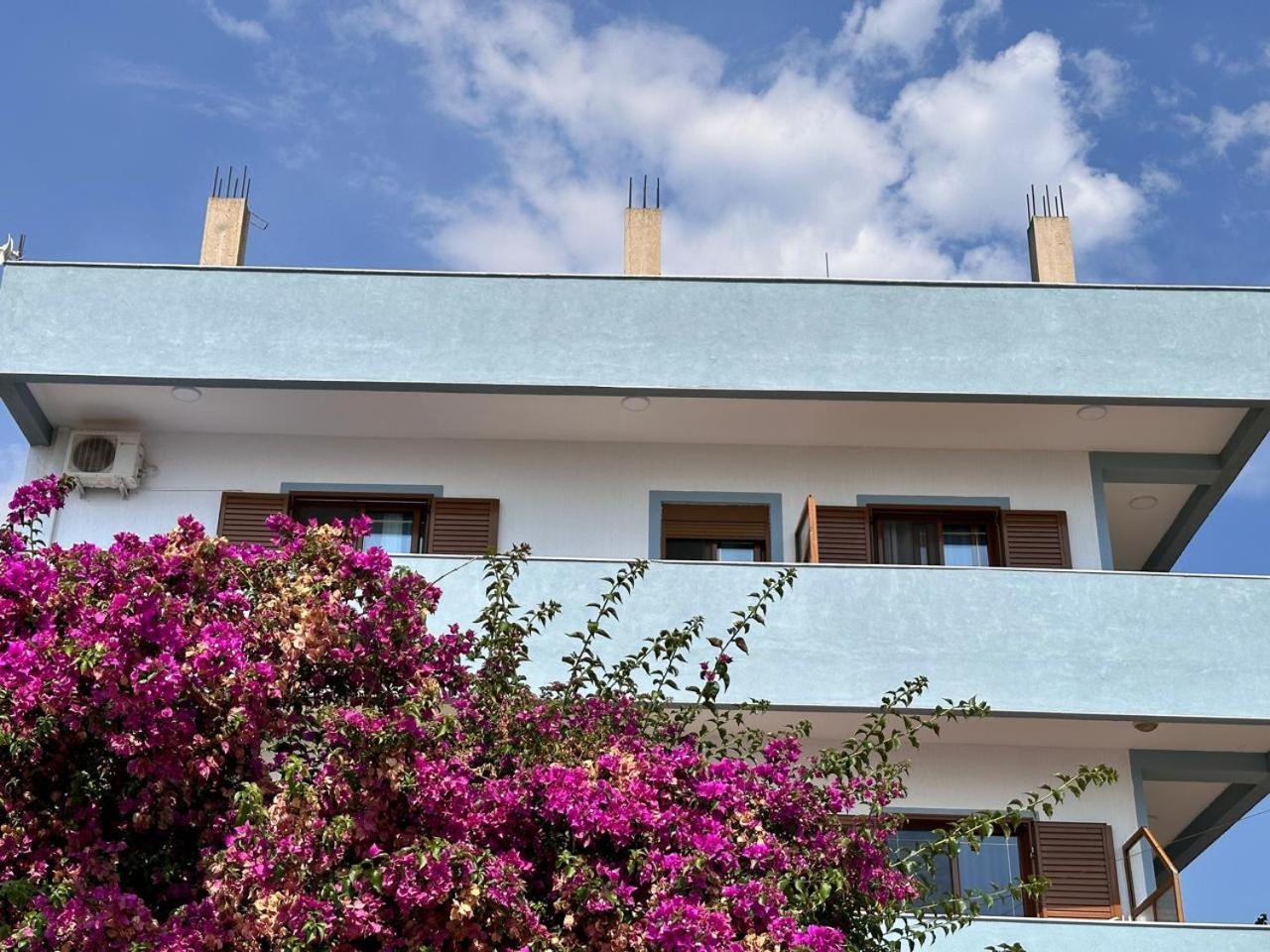 סרנדה Kenza Apartments מראה חיצוני תמונה